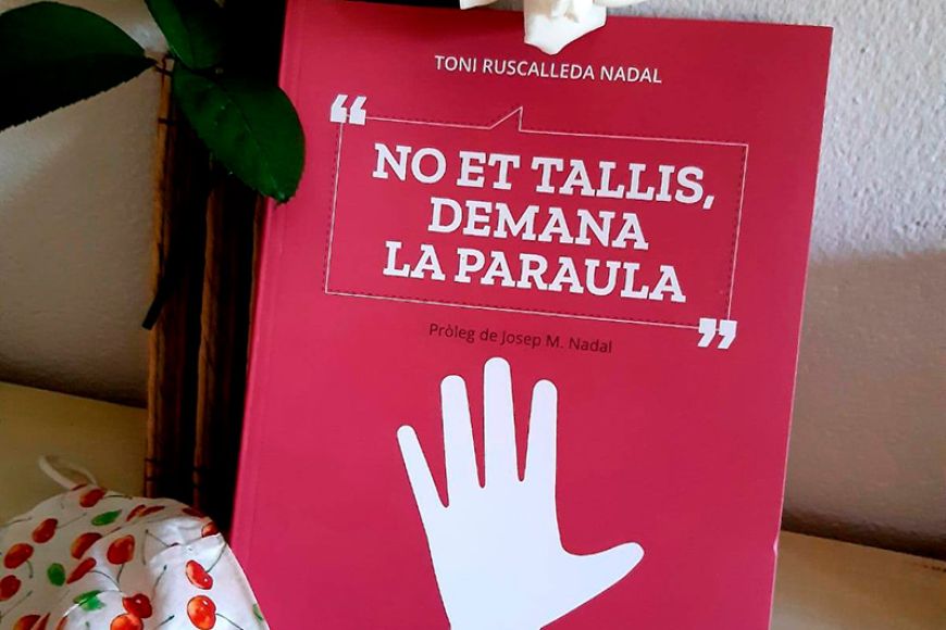 2023 04 21 21 04 2023 Presentació del llibre No et tallis demana la paraula