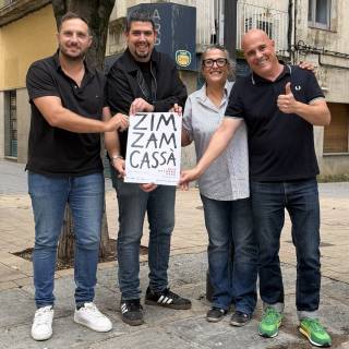 El Zim Zam ja es fa notar en la seva estrena pels carrers de Cassà