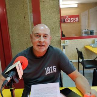 El vicealcalde de Cassà, Robert Mundet, assegura que la nova gespa del camp de futbol podria estar instal·lada fins i tot abans del previst
